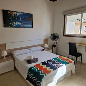 https://habitacion-matrimonial.adeje-hotels.com