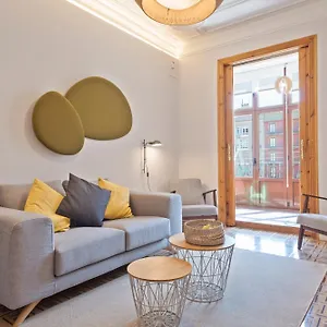 https://central-apartments-barcelona.topbarcelonahotels.com